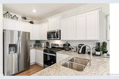 373 N Bersshine Street, Watkins, CO 80137 - Photo 6