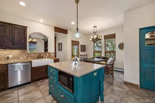 2204 Hamilton Creek Rd, Silverthorne, CO 80498 - Photo 14