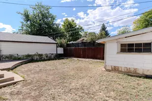 2525 S Hazel Ct, Denver, CO 80219 - Photo 24