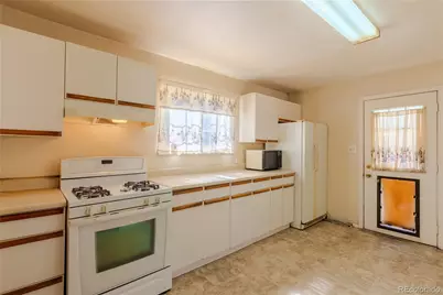 2525 S Hazel Court, Denver, CO 80219 - Photo 10