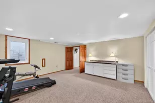 43 S Eagle Cir, Aurora, CO 80012 - Photo 30