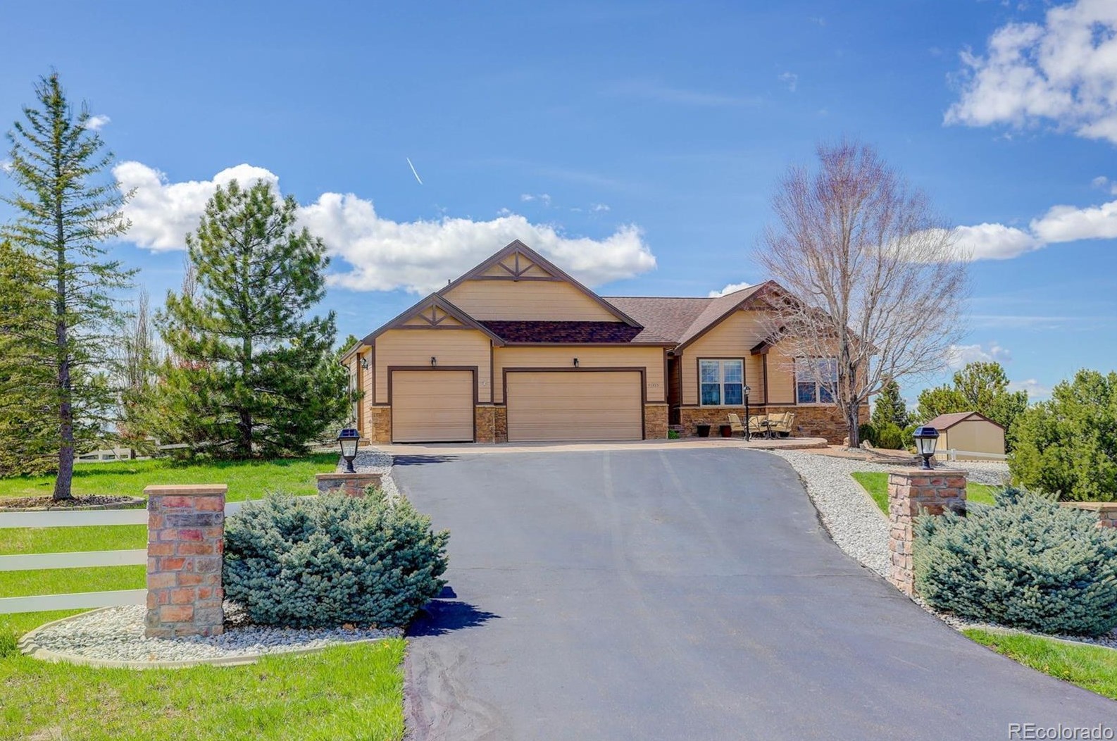 41355 Farmhouse Cir, Parker CO  80138-4697 exterior