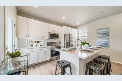 10165 Scranton Court, Commerce City, CO 80022 - Photo 2