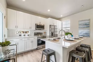 10165 Scranton Ct, Commerce City, CO 80022 - Photo 2