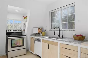 527 Apache Rd, Evergreen, CO 80439 - Photo 8