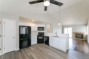 4272 S Ireland Ct, Aurora, CO 80013 - Photo 6