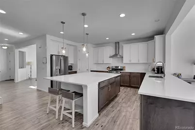 901 N Vandriver Way, Aurora, CO 80018 - Photo 6