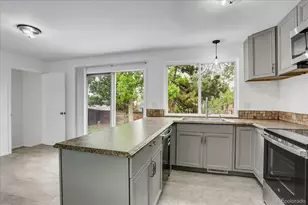 2832 S Mobile St, Aurora, CO 80013 - Photo 10