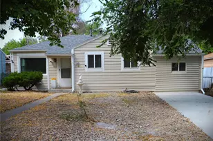 1741 Joliet St, Aurora, CO 80010 - Photo 2