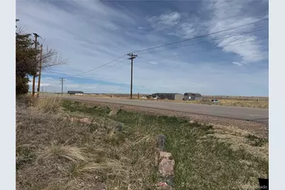 7330 Woodchest Street, Strasburg, CO 80136 - Photo 8