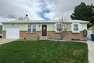 4840 Ridenour Dr, Colorado Springs, CO 80916 - Photo 1