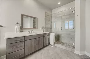 27600 E Lakeview Dr, Aurora, CO 80016 - Photo 32