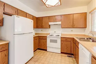 16085 E Oxford Dr, Aurora, CO 80013 - Photo 12