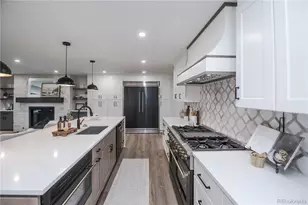 306 E Maplewood Ave, Littleton, CO 80121 - Photo 8