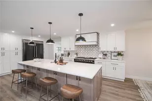 306 E Maplewood Ave, Littleton, CO 80121 - Photo 6