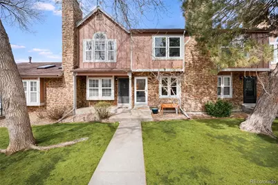 1237 S Flower Circle #D, Lakewood, CO 80232 - Photo 2
