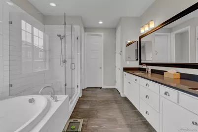 4541 S Valdai Way, Aurora, CO 80015 - Photo 6