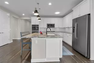 4541 S Valdai Way, Aurora, CO 80015 - Photo 2