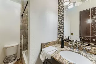 1039 S Alkire St, Lakewood, CO 80228 - Photo 18