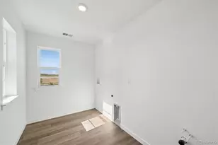 25060 E 42nd Ave, Aurora, CO 80019 - Photo 16