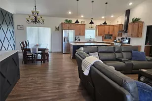 1245 Jasmine St, Burlington, CO 80807 - Photo 2