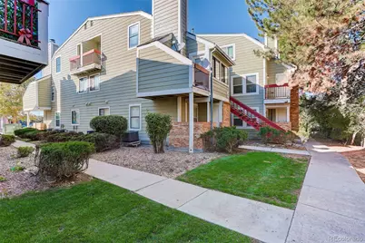 962 S Dearborn Way #12, Aurora, CO 80012 - Photo 2