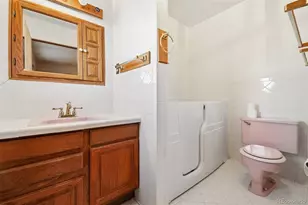 10350 W 73rd Pl, Arvada, CO 80005 - Photo 16