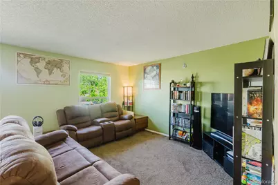 16568 E Lasalle Place, Aurora, CO 80013 - Photo 12