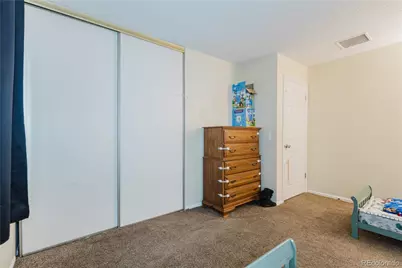 16568 E Lasalle Place, Aurora, CO 80013 - Photo 32