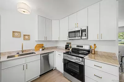 1768 Laredo Street, Aurora, CO 80011 - Photo 8