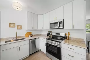 1768 Laredo St, Aurora, CO 80011 - Photo 8