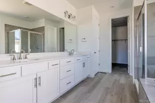 25204 E Warren Pl, Aurora, CO 80018 - Photo 12