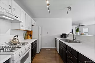 23317 E Saratoga Cir, Aurora, CO 80016 - Photo 14