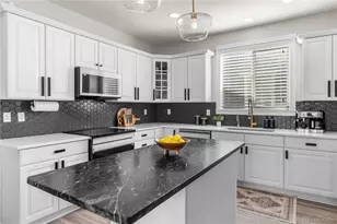 17252 Parkside Dr, Commerce City, CO 80022 - Photo 8