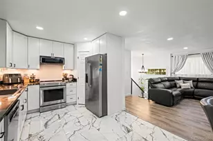 12147 E Hawaii Dr, Aurora, CO 80012 - Photo 10