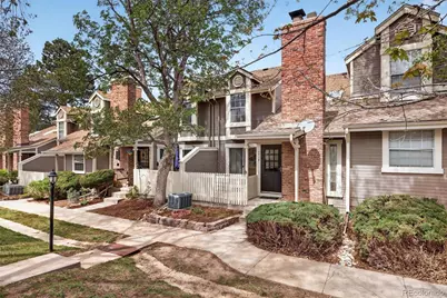 1990 S Helena Street #E, Aurora, CO 80013 - Photo 2