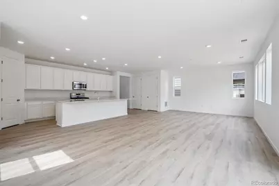 45915 Wood Thrush Avenue, Bennett, CO 80102 - Photo 12