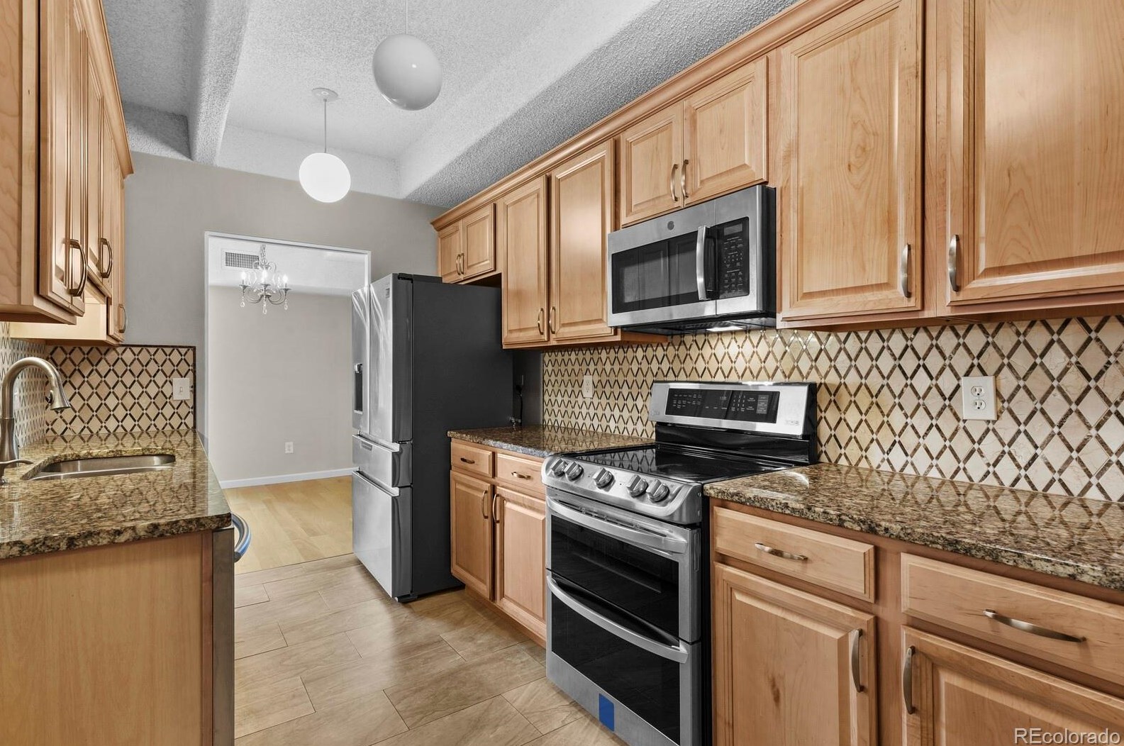 7877 Mississippi Ave, Denver CO  80226-4323 exterior