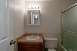 208 S Jefferson Ave, Loveland, CO 80537 - Photo 10