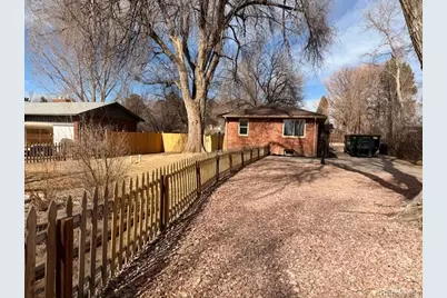 2112 9th Avenue, Longmont, CO 80501 - Photo 2