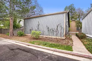 10223 E Peakview Ave, Englewood, CO 80111 - Photo 24