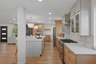 3630 S Hillcrest Dr, Denver, CO 80237 - Photo 8