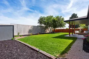 3630 S Hillcrest Dr, Denver, CO 80237 - Photo 40