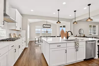 7318 S Yantley Way, Aurora, CO 80016 - Photo 6