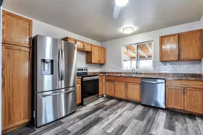 20717 E Coolidge Place, Aurora, CO 80011 - Photo 6