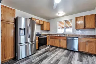 20717 E Coolidge Pl, Aurora, CO 80011 - Photo 6