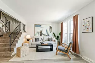 143 Oakland Ct, Aurora, CO 80011 - Photo 2