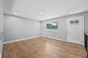 115 Olympus Cir, Lone Tree, CO 80124 - Photo 4