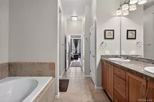 7865 Vallagio Ln, Englewood, CO 80112 - Photo 20