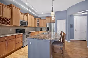 7865 Vallagio Ln, Englewood, CO 80112 - Photo 8